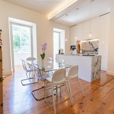 With Terrace 5 Minutes From Marques De Pombal Lisboa