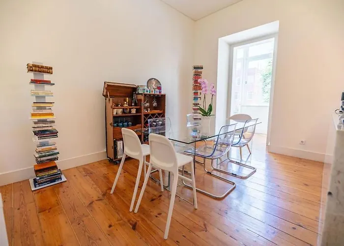 With Terrace 5 Minutes From Marques De Pombal Апартаменти *
